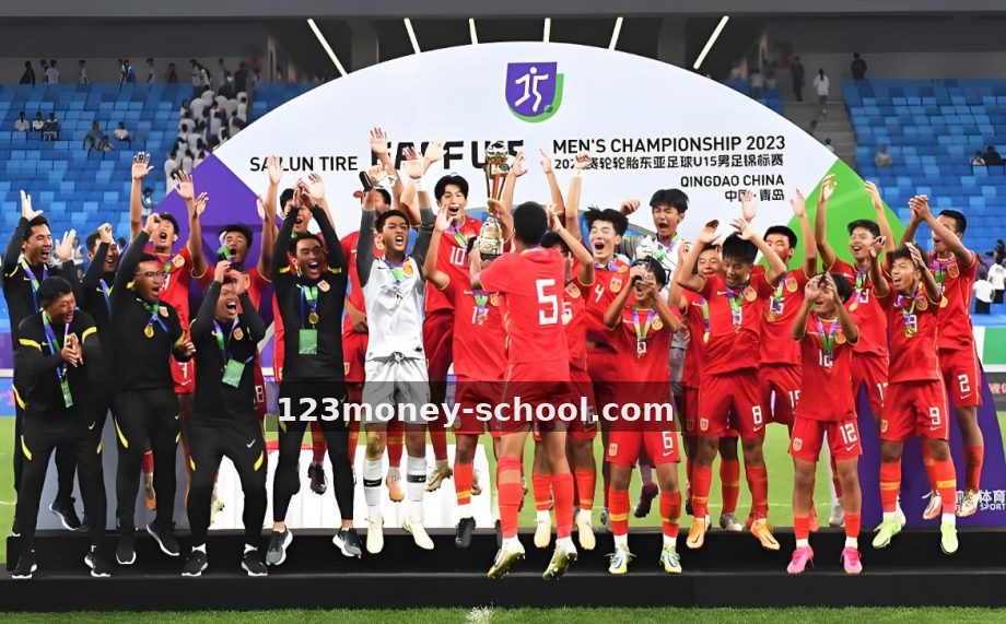 天下足球网 转会窗口怎么读：从合同年限到租借条款的球迷入门科普